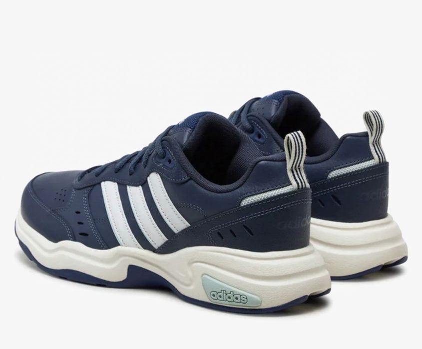 Разпродажба!Оригинални маратонки на Adidas!Естествена кожа, 44,44 2 /3