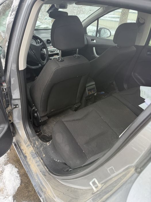 Пежо 308 1,6 HDI. На части