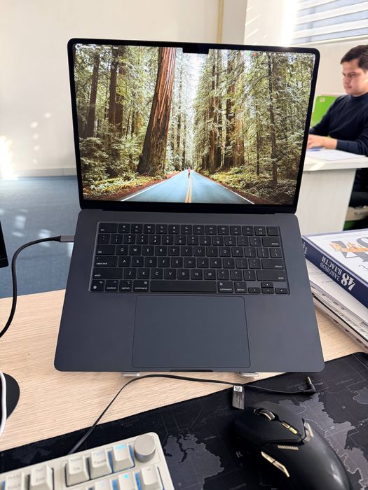 Macbook Air M3 15 blue