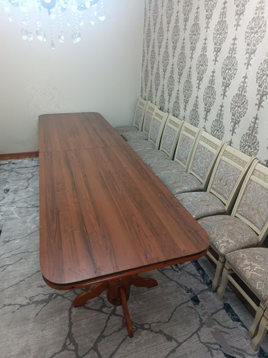 Продам стол Дерево