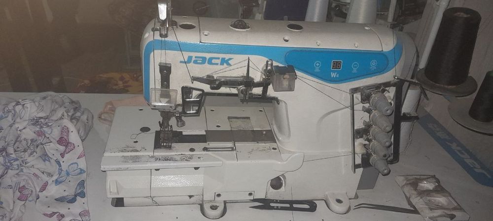 Распишивалка билан бейка машиналари сотилади