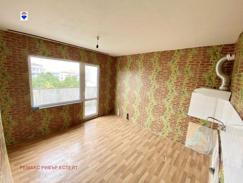 Продава се Двустаен апартамент в Русе, Дружба 3 - 81 кв.м за 826 €/кв.м - Снимка #3