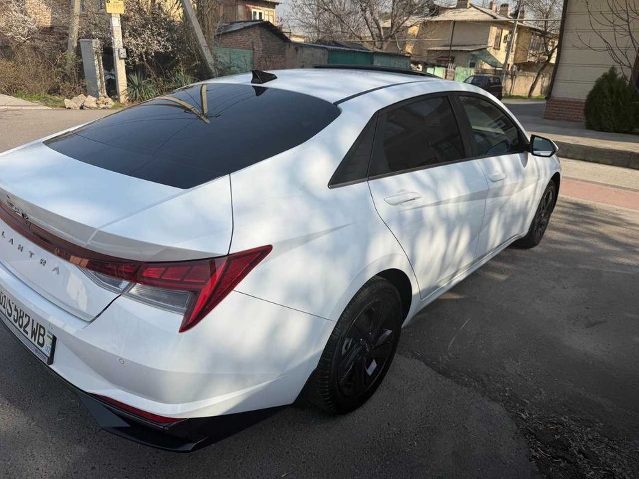 Hyundai Elantra Elegance Plus 1.6. 2022  пробег 46 000