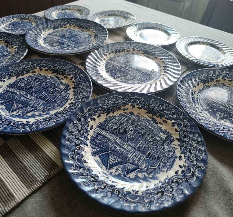 Порцеланови чинии от английски порцелан