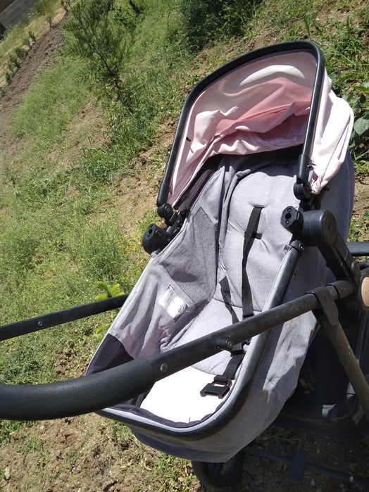 Бебешка количка от 0 месец до две години