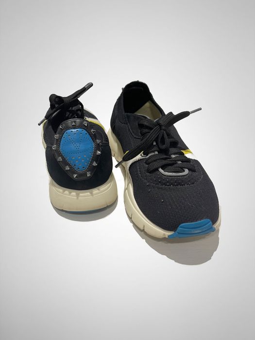Valentino Garavani — кроссовки Rockstud (вязаные)
