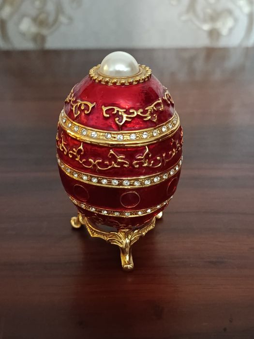 Декоративная шкатулка яйцо Фаберже