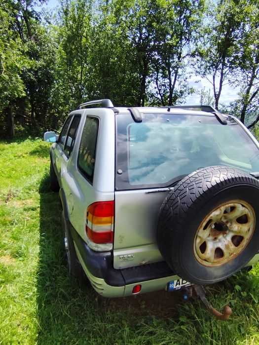Vând sau schimb Opel Frontera B