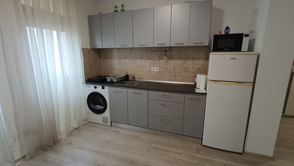 De inchiriat / Inchiriere apartament cu o camera / garsoniera 38 m²