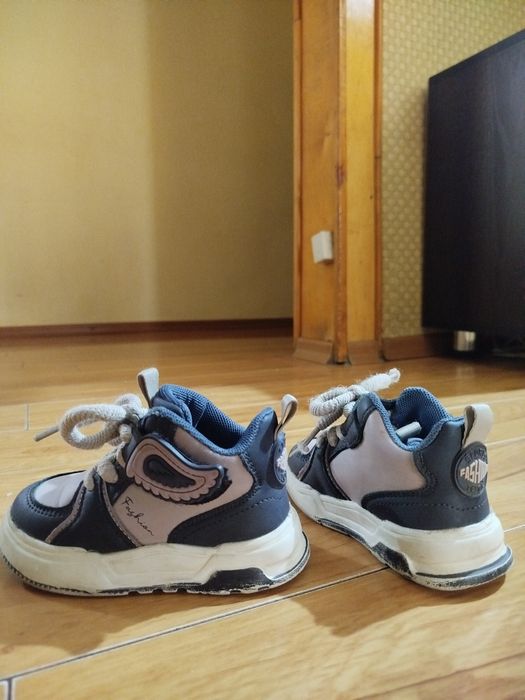 Продам ботиночки на девочку