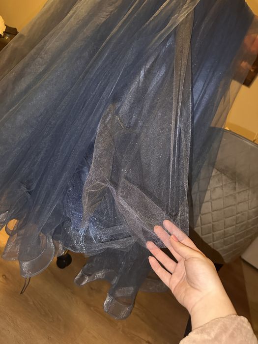 Тъмно синя бална рокля