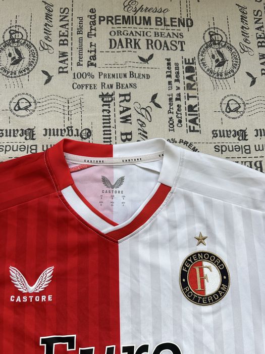 Castore Feyenoord original тениска.S