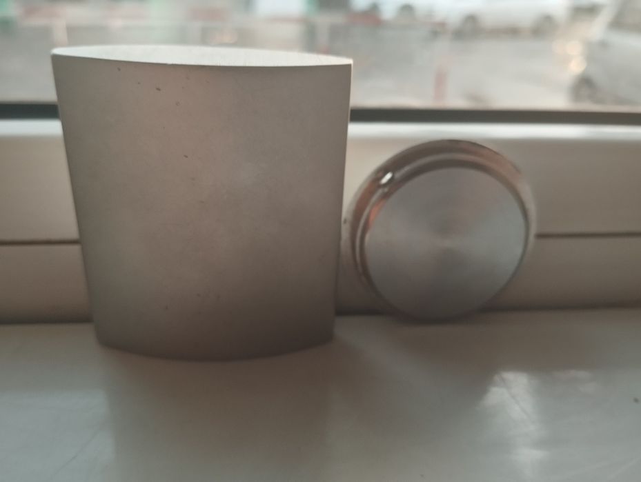 часы.рабочий или нет незнаю.за все 35тысячь