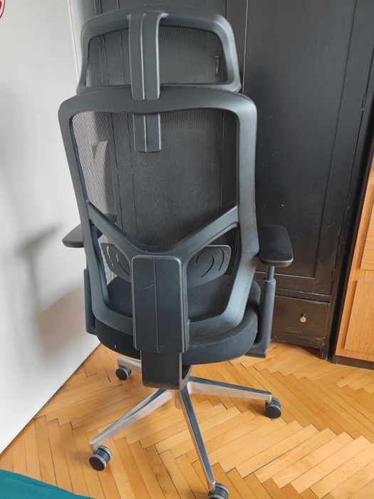 Ергономичен офис стол ChairPro 1000 HL - черен / Употребяван Стол