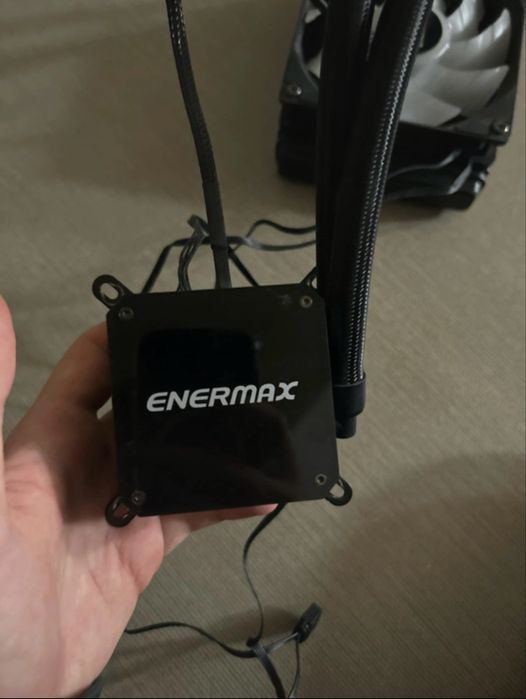 Cooler AIO CPU Enermax
