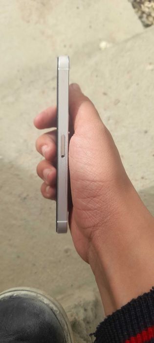 Iphone 5 se sotiladi