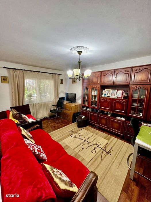 Apartament 4 camere Nicolina 1