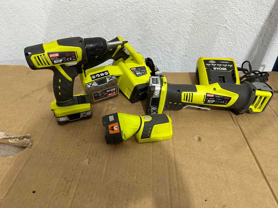 Винтоверт Сет Ryobi  12 V