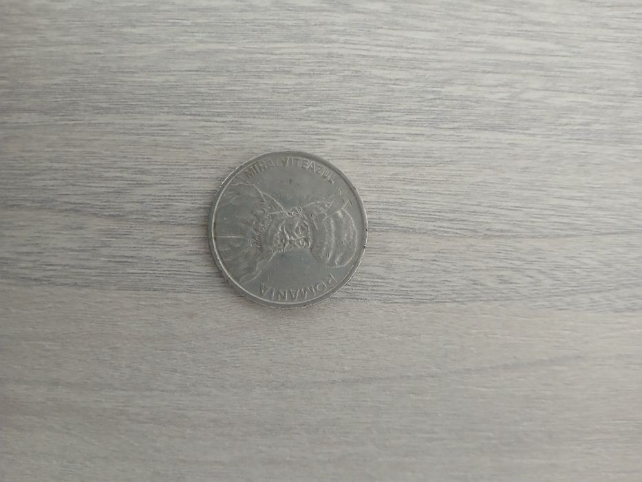 Vând monede vechi