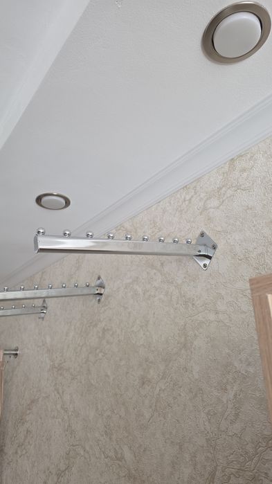 Продам шкаф, вешалки, полки, стойки