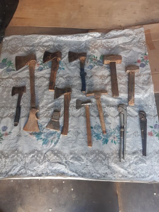 Топоры и кувалды...