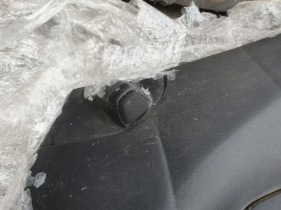 Серая панель Lexus RX300