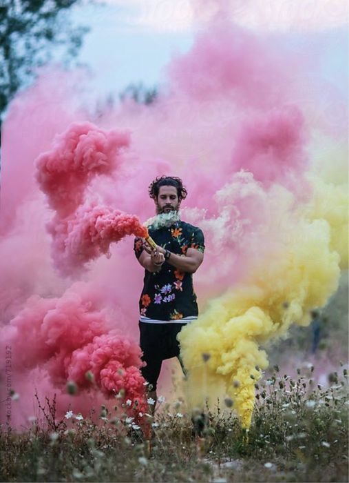 Fumigene colorate sedinte foto Torte stadion