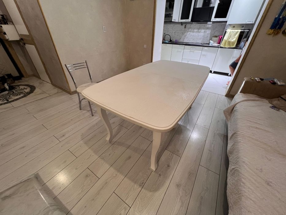 Продам стол раздвижной