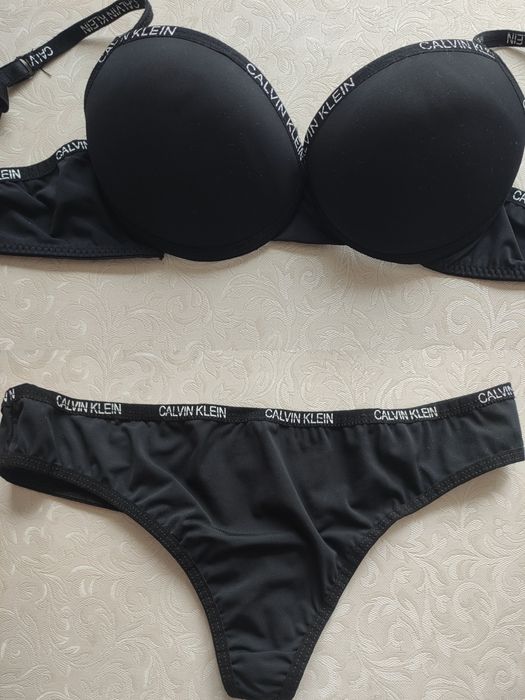 Надуваема възглавница за врат.