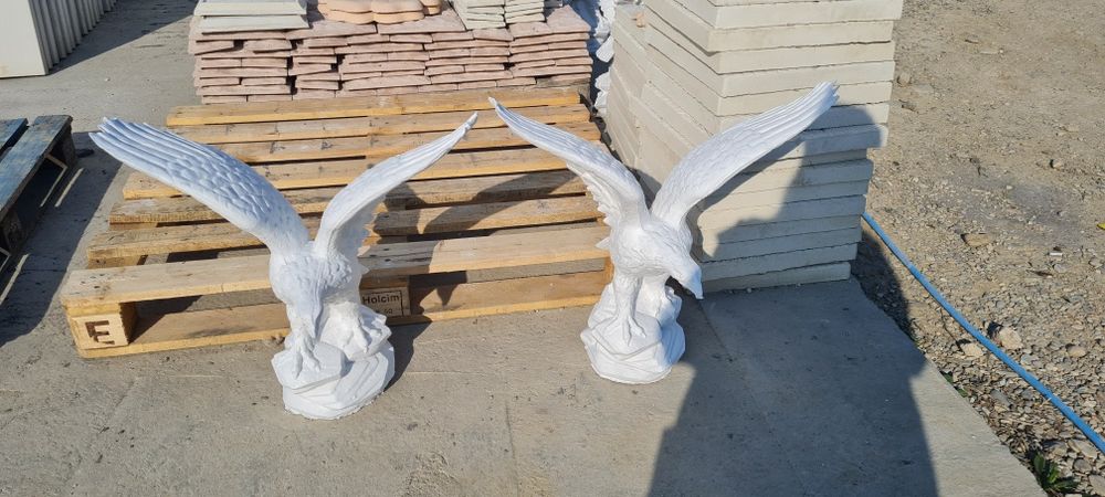 Decorațiuni grădină din beton (pitici, figurine statuiete)