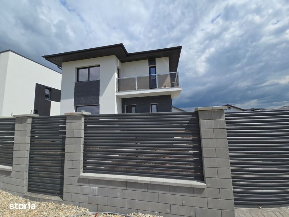Vila 4 camere,teren 446 mp,gata de mutare,langa lac