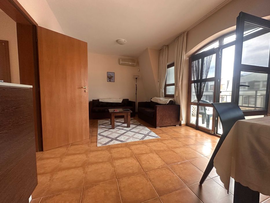 Продава се Тристаен апартамент в к.к. Слънчев бряг - 76 кв.м за 1040 €/кв.м - Снимка #3