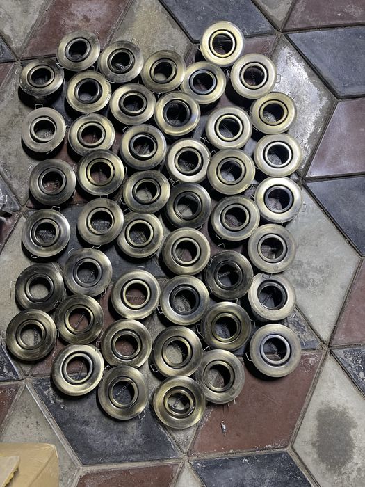 Споты потолочные