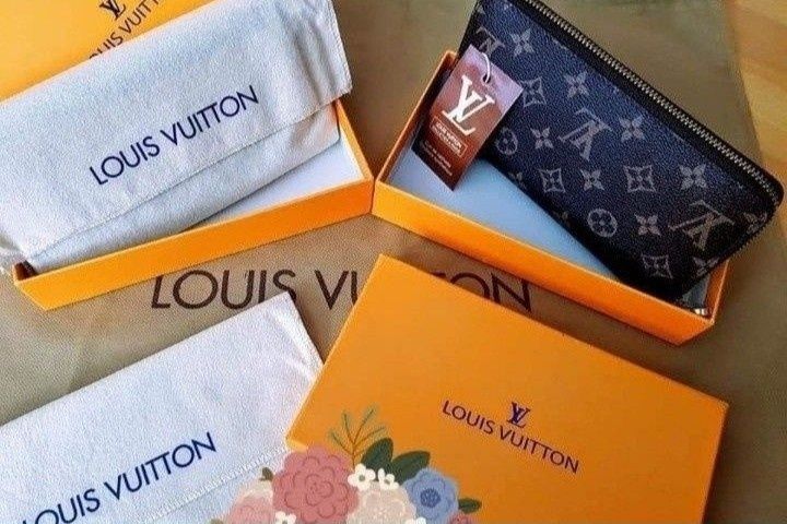Set piele naturala Louis Vuitton Pochette Metis+portofel,cutie,saculet
