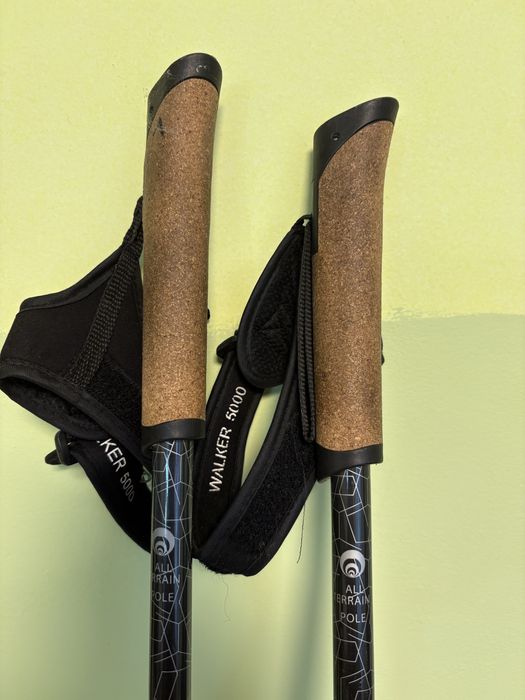 Щеки за трекинг , планина къмпинг гора