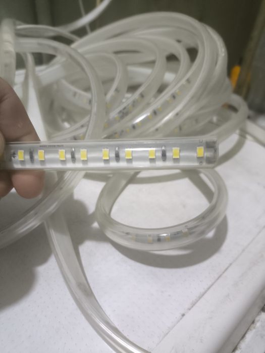 LED кабель 12м для подсветки дома / машины
Яркий, экономичный, гото