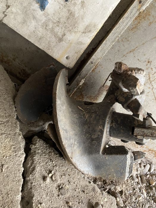 Продается бур лепестковый