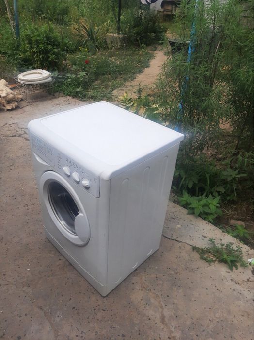 Стиральная машина Indesit