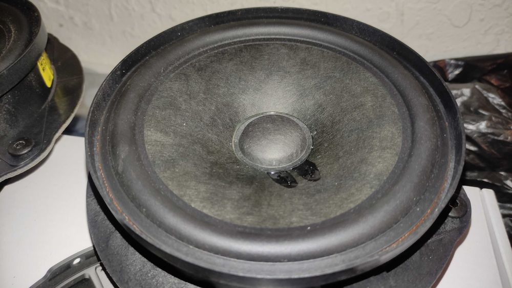 Тонколони CANTON