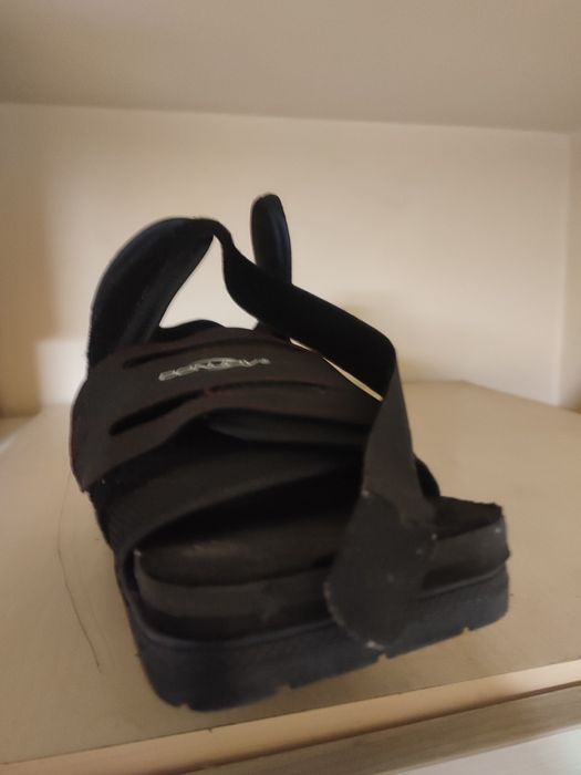 pantof postoperator pentru hallux valgus