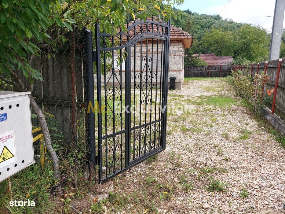 Casa nefinalizata - Bascov-Valea Ursului, Strada Salcamilor