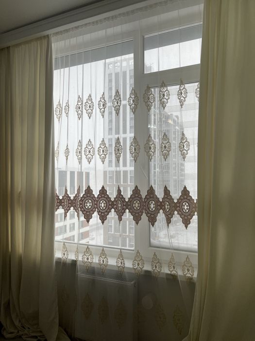 Продам белые красивые шторы