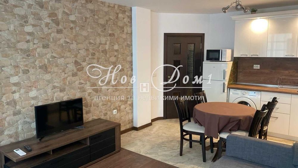 Продава се Двустаен апартамент в Варна, Левски - 70 кв.м за 8 €/кв.м - Снимка #3