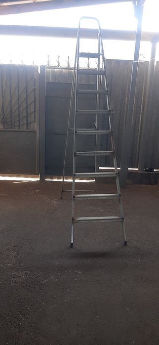 Продам стремянку