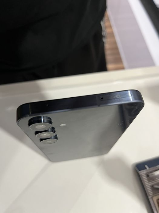 Samsung Galaxy A55 + калъф