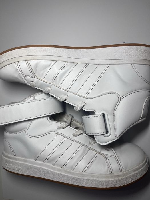Adidasi adidas Grand Court Mid K  35 numar