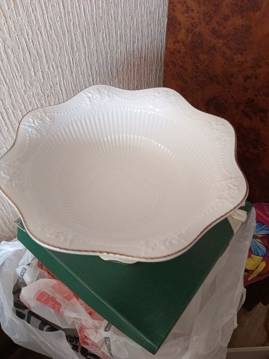 Фруковница на ножке