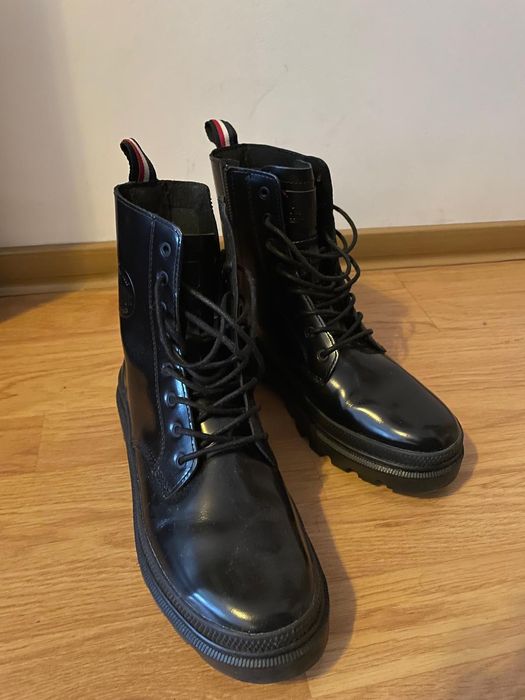 Ghete Palladium PALLATROOPER OFF-1 NOI mărime 40 Unisex