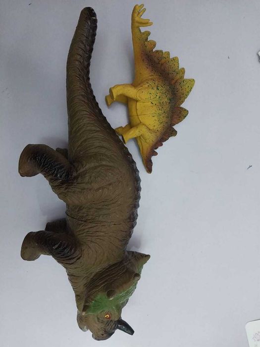 Игрушки Динозавры 4 штуки