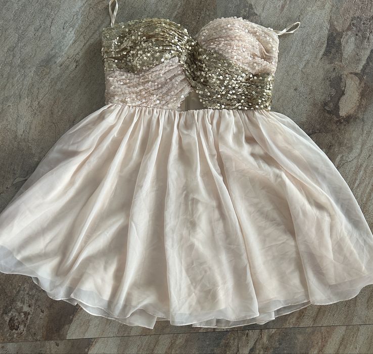 Rochie nude cu paiete de ocazie